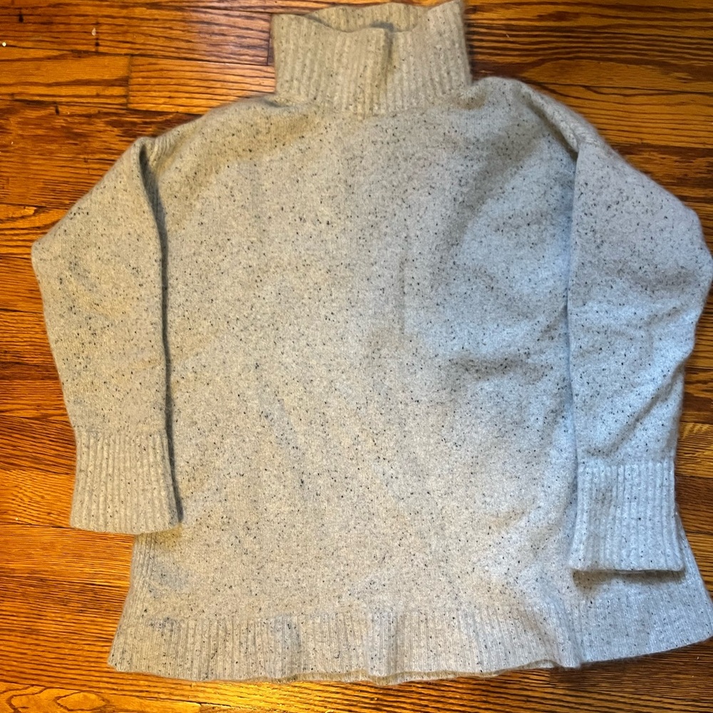 Ann Taylor 100% Cashmere Speckled Cream Turtleneck Sweater